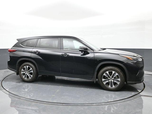 used 2023 Toyota Highlander car, priced at $39,194