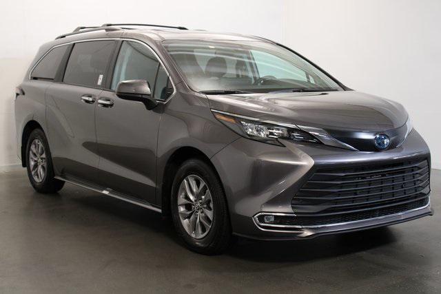 used 2024 Toyota Sienna car, priced at $46,947