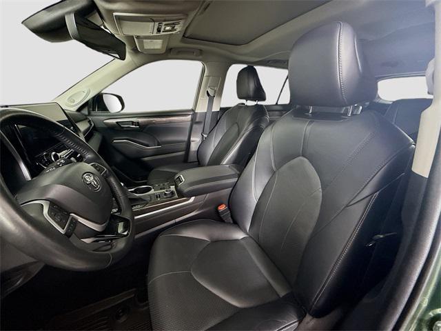 used 2023 Toyota Highlander car, priced at $42,241