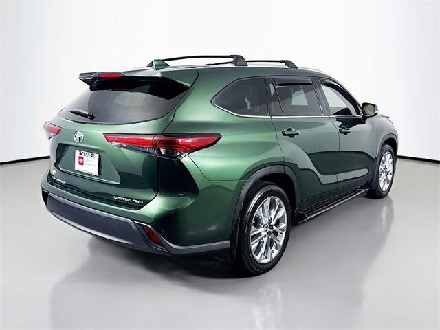 used 2023 Toyota Highlander car, priced at $42,241