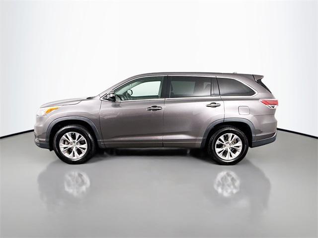 used 2015 Toyota Highlander car, priced at $15,900