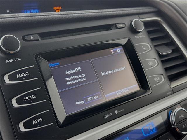 used 2015 Toyota Highlander car, priced at $15,900