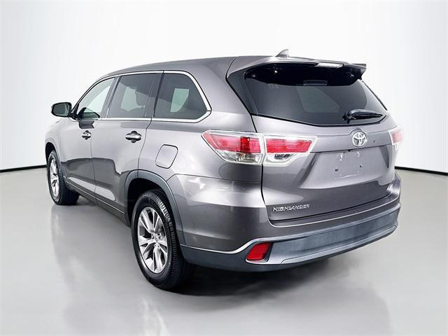 used 2015 Toyota Highlander car, priced at $15,900