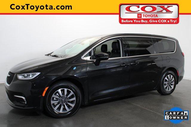 used 2022 Chrysler Pacifica Hybrid car, priced at $24,277
