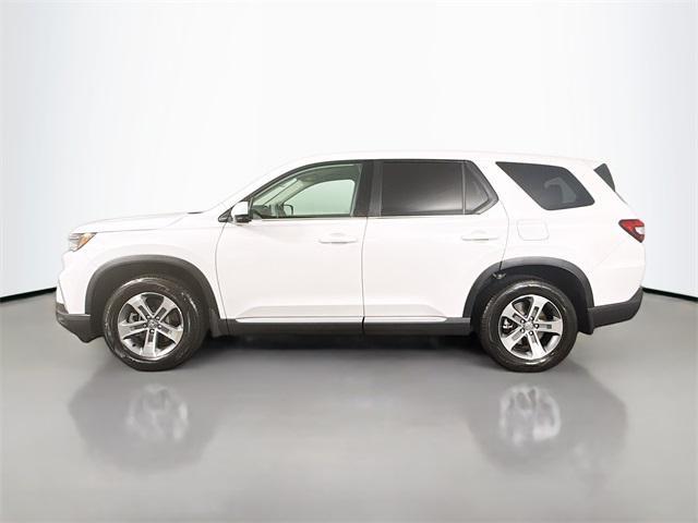 used 2025 Honda Pilot car, priced at $41,878
