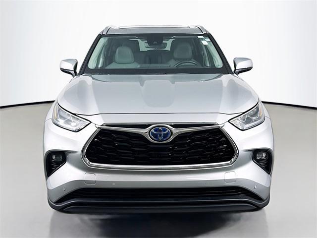 used 2024 Toyota Highlander Hybrid car, priced at $46,865