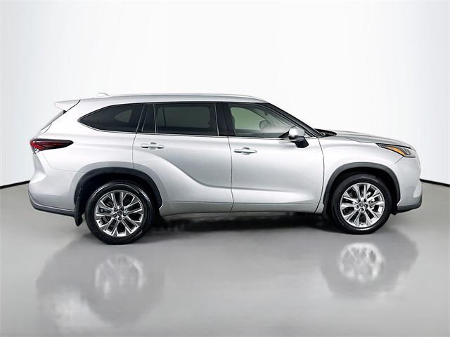 used 2024 Toyota Highlander Hybrid car, priced at $46,865