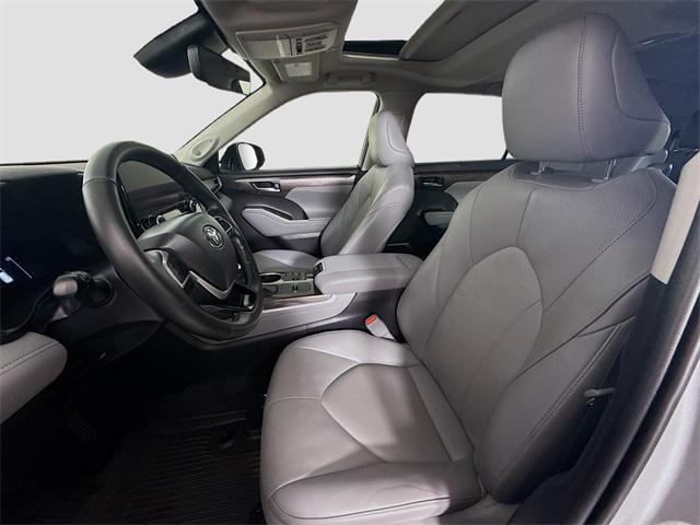 used 2024 Toyota Highlander Hybrid car, priced at $46,865