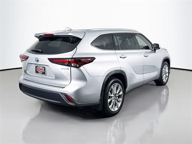 used 2024 Toyota Highlander Hybrid car, priced at $46,865