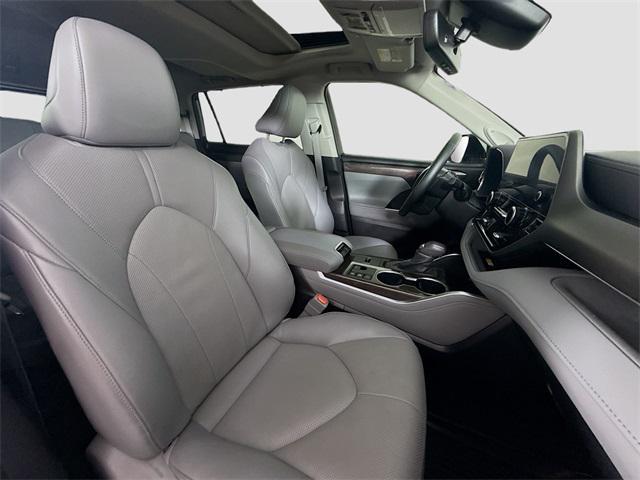 used 2024 Toyota Highlander Hybrid car, priced at $46,865