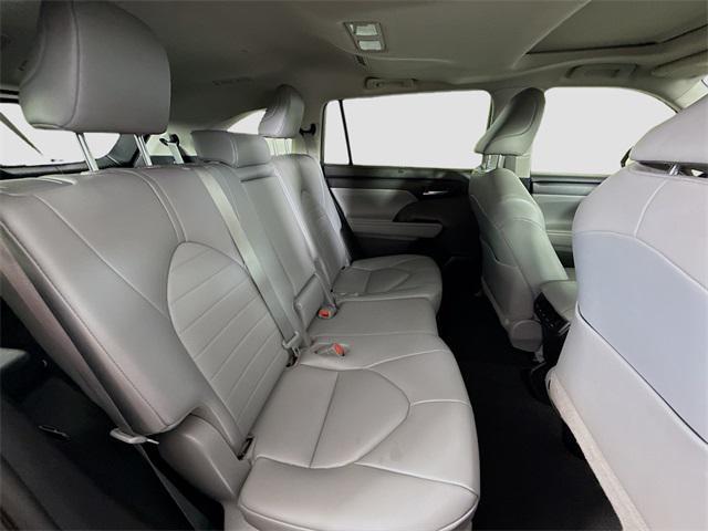 used 2020 Toyota Highlander car, priced at $28,537