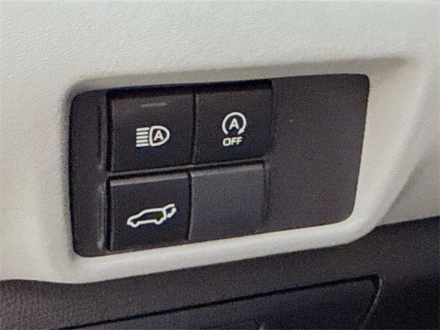 used 2024 Toyota Highlander car, priced at $35,512