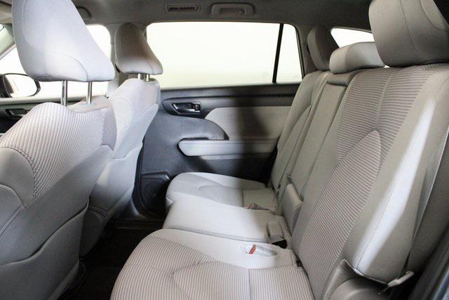 used 2024 Toyota Highlander car, priced at $37,125