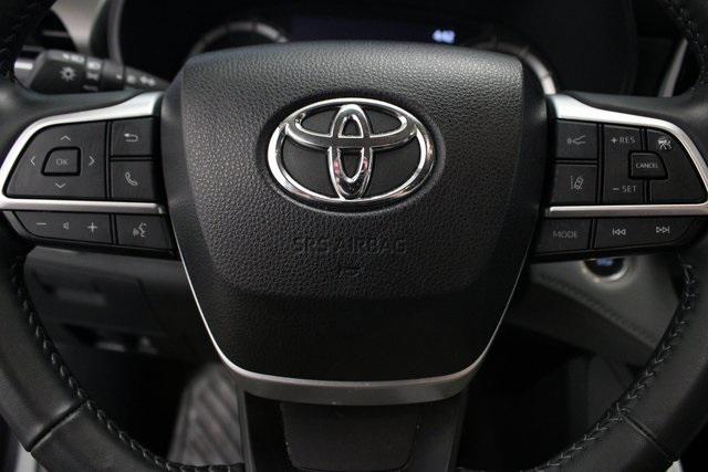 used 2024 Toyota Highlander car, priced at $37,125