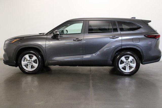 used 2024 Toyota Highlander car, priced at $37,125