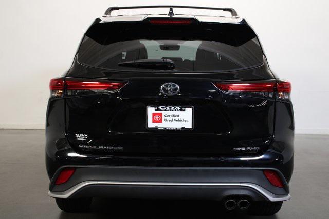 used 2022 Toyota Highlander car, priced at $37,000