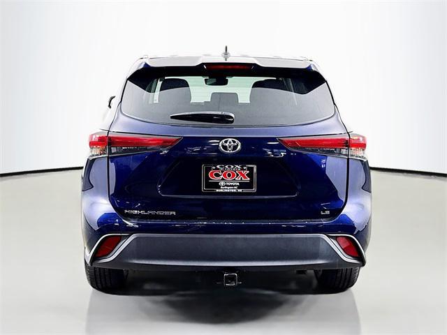 used 2023 Toyota Highlander car, priced at $31,991