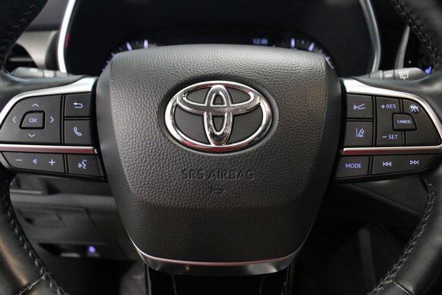 used 2021 Toyota Highlander car, priced at $31,535