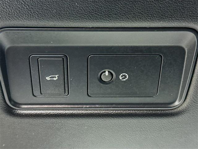 used 2019 Land Rover Range Rover car, priced at $27,543