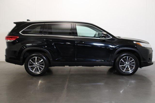 used 2019 Toyota Highlander car, priced at $19,198