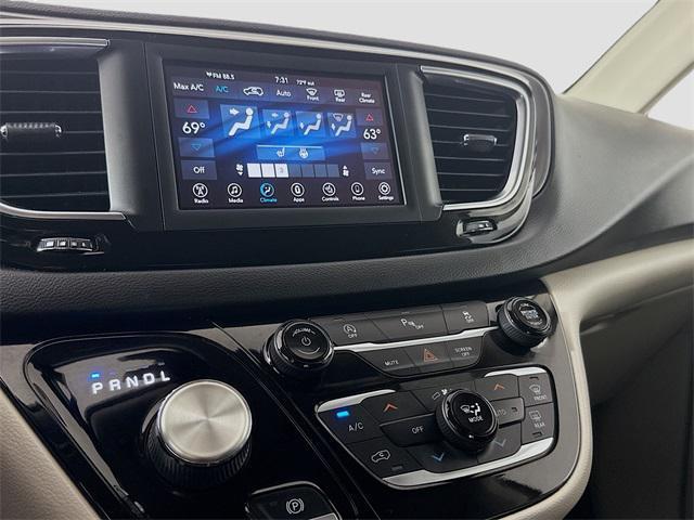 used 2020 Chrysler Pacifica car, priced at $20,884