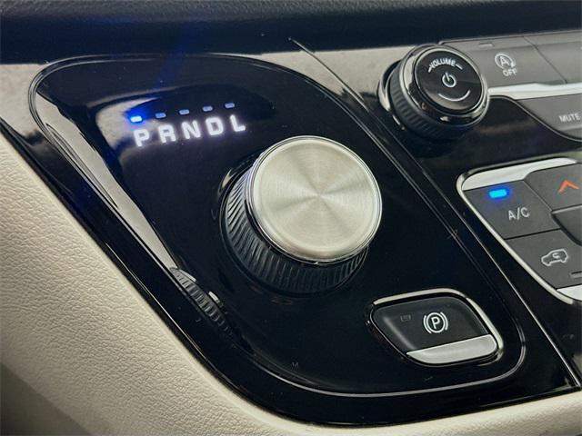 used 2020 Chrysler Pacifica car, priced at $20,884