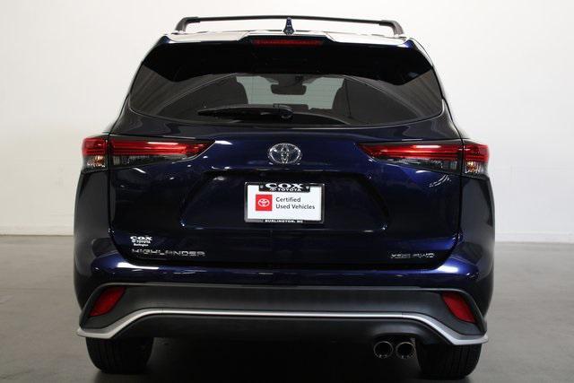 used 2022 Toyota Highlander car, priced at $37,595