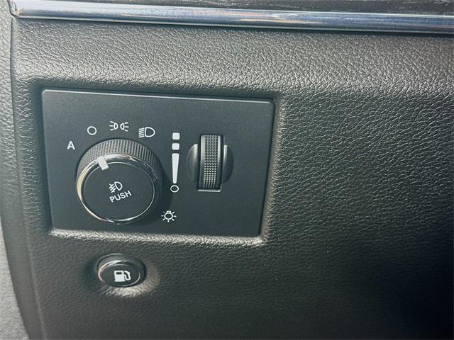 used 2021 Jeep Grand Cherokee car, priced at $27,470