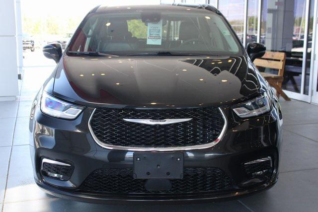 used 2023 Chrysler Pacifica car, priced at $23,044