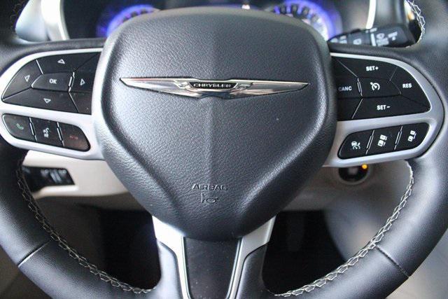 used 2023 Chrysler Pacifica car, priced at $23,044