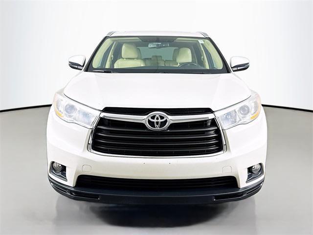used 2014 Toyota Highlander car, priced at $14,407
