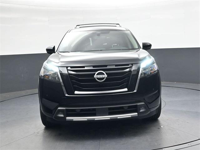 new 2025 Nissan Pathfinder car, priced at $39,168