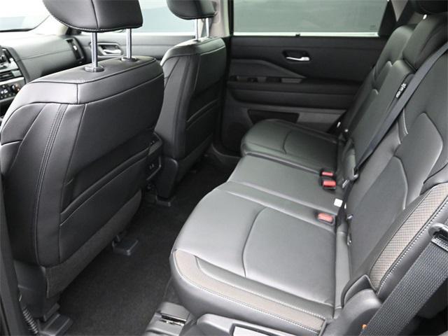 new 2025 Nissan Pathfinder car, priced at $39,168