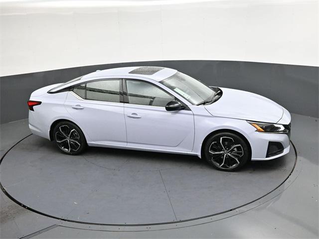new 2025 Nissan Altima car, priced at $31,306
