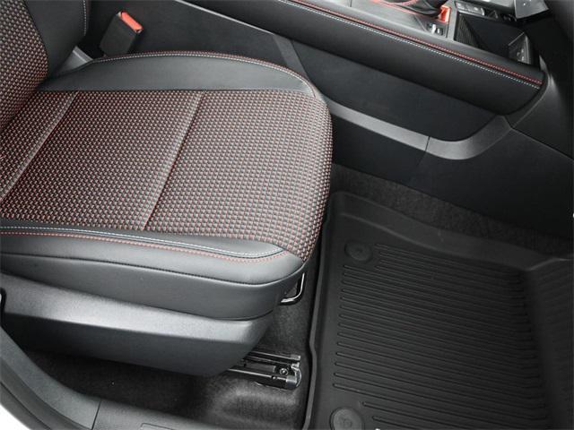 new 2025 Nissan Kicks car, priced at $26,256