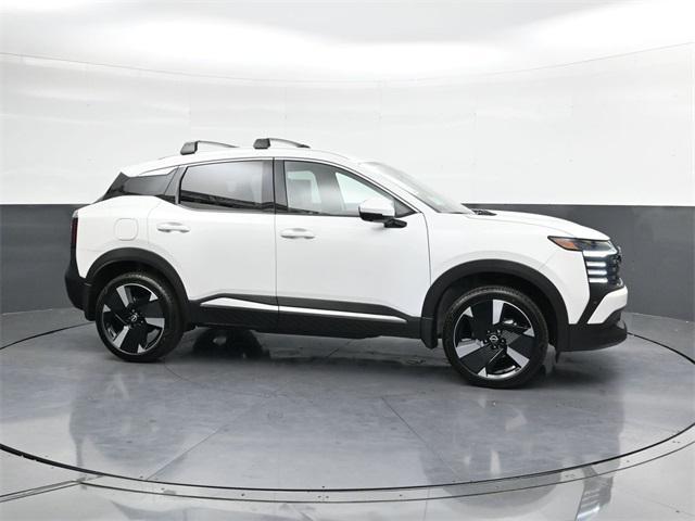 new 2025 Nissan Kicks car, priced at $26,256