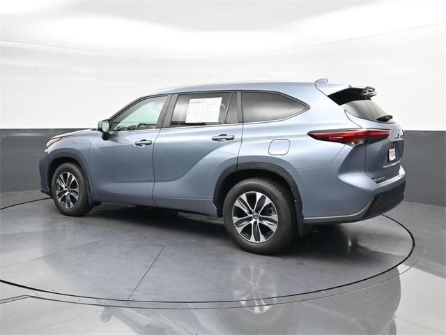 used 2023 Toyota Highlander car, priced at $31,700