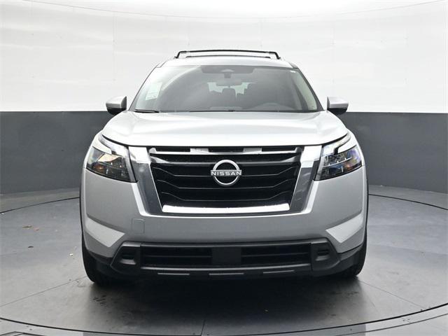 new 2025 Nissan Pathfinder car, priced at $37,470