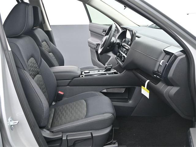 new 2025 Nissan Pathfinder car, priced at $37,470