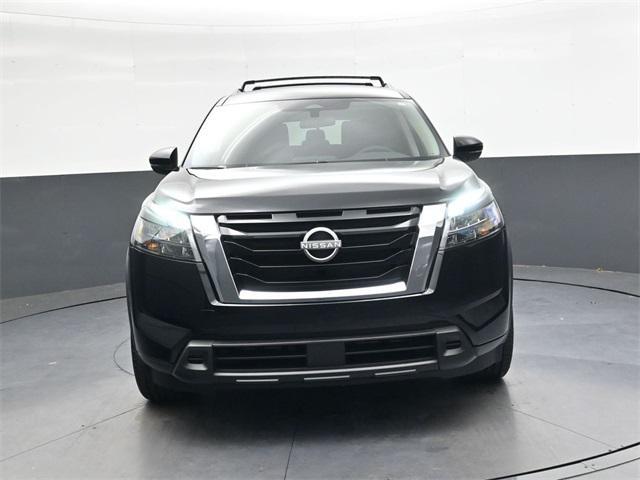 new 2025 Nissan Pathfinder car, priced at $35,672