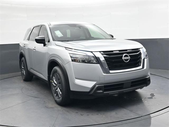 new 2025 Nissan Pathfinder car, priced at $32,371