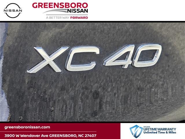 used 2022 Volvo XC40 car, priced at $21,956