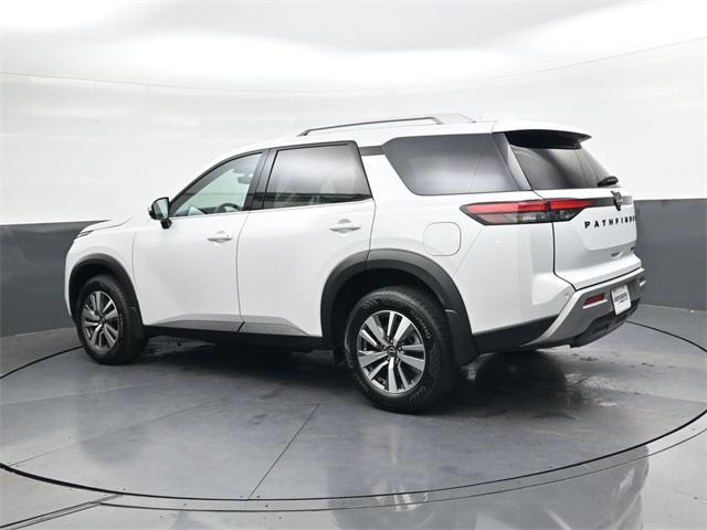 new 2025 Nissan Pathfinder car, priced at $39,608