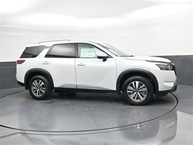 new 2025 Nissan Pathfinder car, priced at $39,608