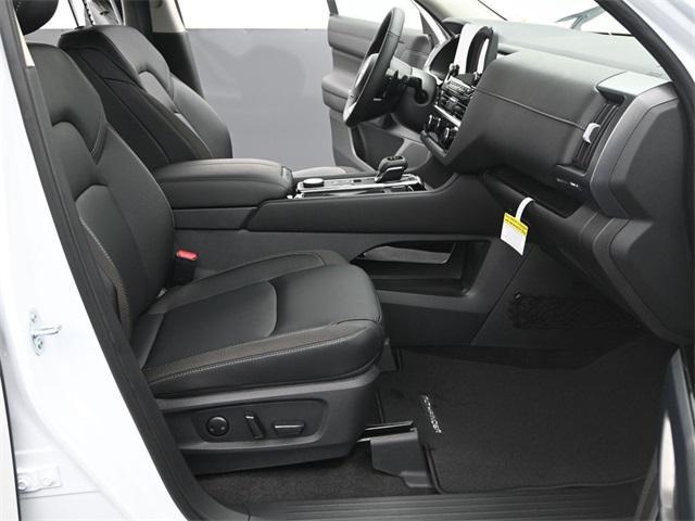 new 2025 Nissan Pathfinder car, priced at $39,608