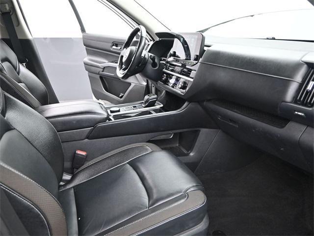used 2022 Nissan Pathfinder car, priced at $25,389