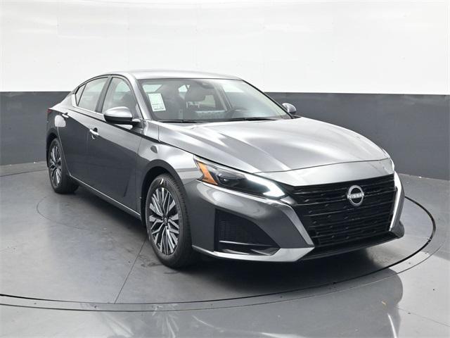 new 2025 Nissan Altima car, priced at $27,924