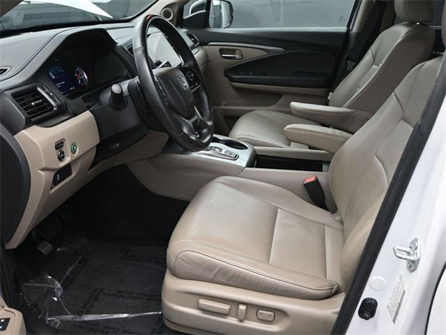 used 2022 Honda Pilot car, priced at $31,799