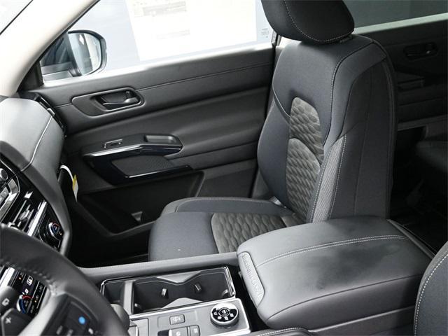 new 2025 Nissan Pathfinder car, priced at $42,388