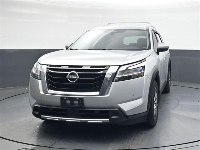 used 2024 Nissan Pathfinder car, priced at $37,000